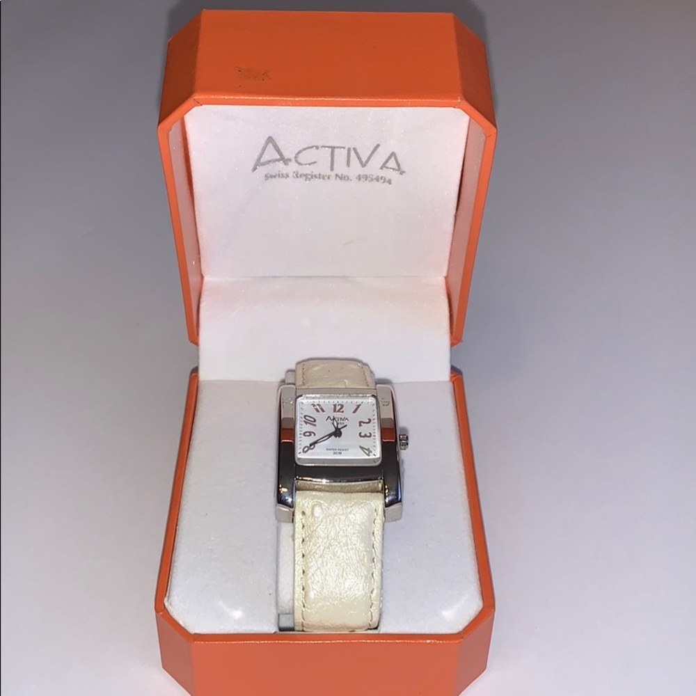 Activa Swiss Watch No. 495494 Water Resistant 30 M